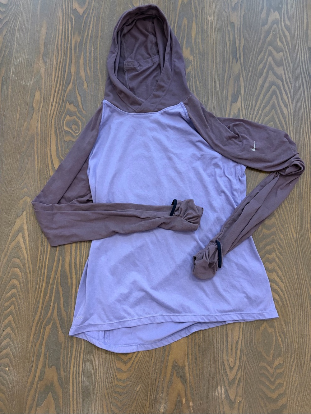 Nike Dri-FIT Women’s Hooded Long Sleeve Athletic Top Purple Thumbhole Hoodie